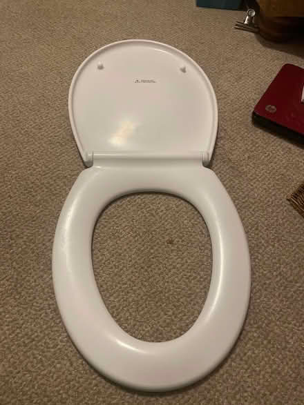 Photo of free Toilet seat (Fareham central PO16) #2