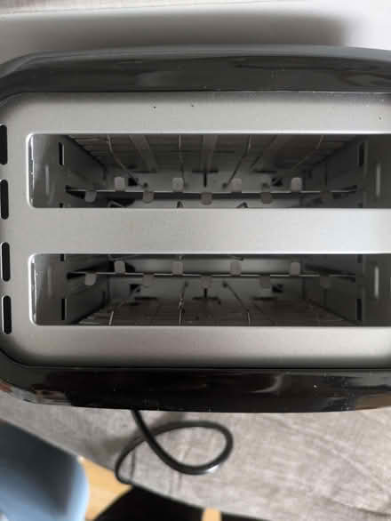 Photo of free Toaster and Telly (Bachelor's Bump TN35) #3