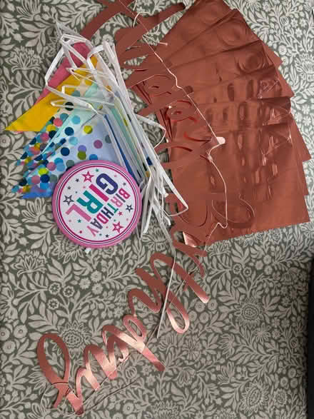 Photo of free Party items - rose gold theme (Kingston Gate KT2) #1