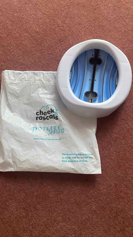Photo of free Portable toilet seat for toddler (Goldsworth Park GU21) #2