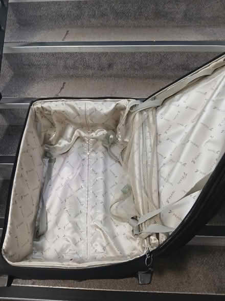 Photo of free luggage (Carrick Knowe EH12) #3