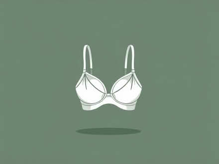 Photo of Student Searching For Bras (Ram Corner GU1) #1