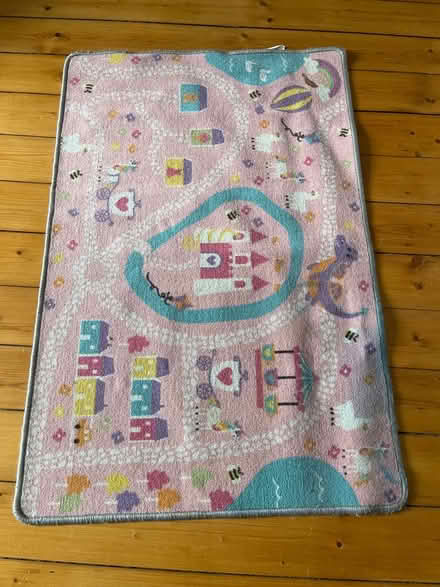 Photo of free Kids rug (Bellevue EH7) #1