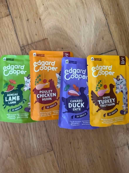 Photo of free Various cat food wet and dry (Brixton SW9) #4
