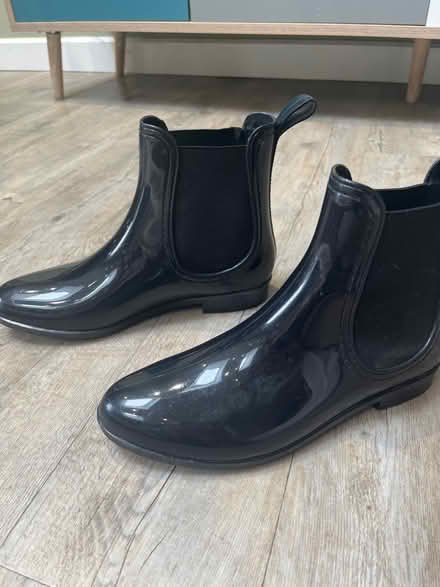 Photo of free Women’s black ankle wellies size 6 (Beckenham BR3) #3