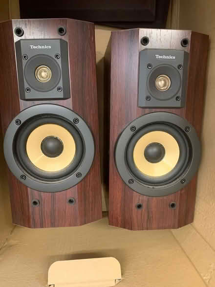 Photo of free Speakers Technics SD-HD 560 (Heaton NE6) #1