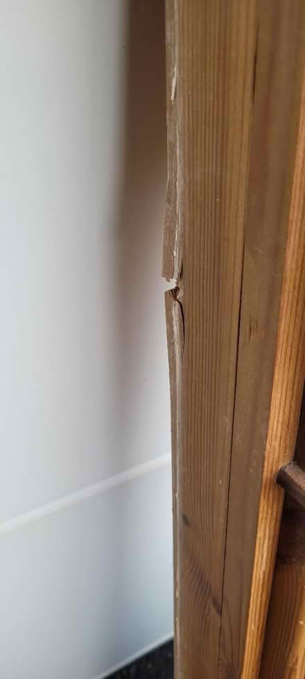 Photo of free Mantlepiece (not tiles) (WOKING St Johns GU21) #4