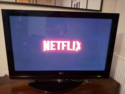 Photo of free LG 42-inch Plasma TV 42PG6010 – Good Working Order (Hallyards EH28) #1