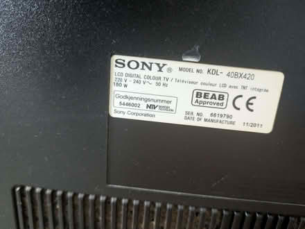 Photo of free Toaster and Telly (Bachelor's Bump TN35) #1