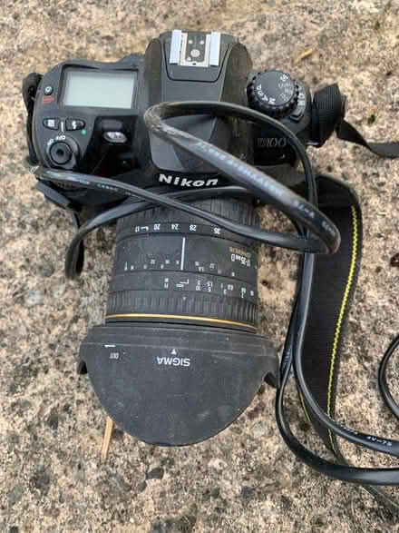 Photo of free Nikon D100 & lens (Maesbrook SY10) #2