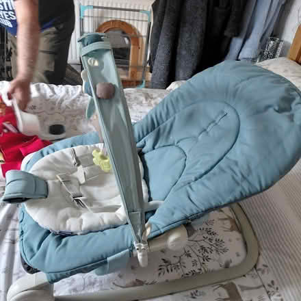 Photo of free Baby bouncer chair (B29) #1