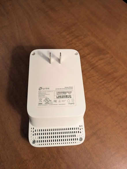 Photo of free TP-Link AC750 WiFi Extender (Flynn Ave, Mountain View) #2