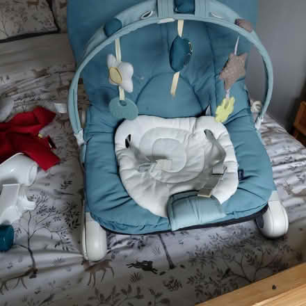 Photo of free Baby bouncer chair (B29) #2