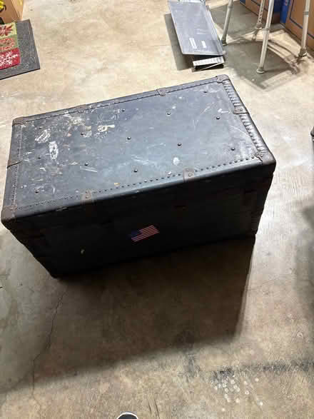 Photo of free Steamer trunk (Snohomish (The Falls)) #2