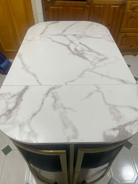 Photo of free Dining table and chairs (Clapham Junction SW11) #1