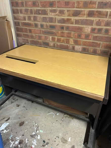Photo of free Work bench (Tunbridge Wells) #1