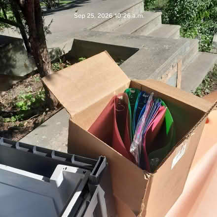Photo of free File folder & hanging files (22 Thirty Eighth Street, Etob) #2
