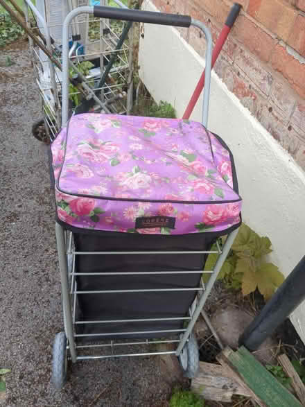 Photo of free Shopping cart (Sherwood NG5) #1