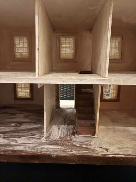 Photo of free Dollhouse (Spring Valley) #2