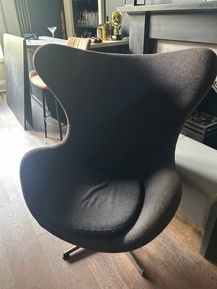 Photo of free Black swivel chair (Newington EH9) #1