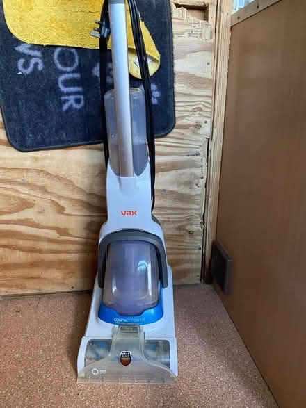 Photo of free Vax carpet cleaner (Blackbird Leys OX4) #1