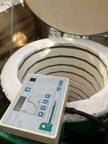 Photo of free Kiln (Putney SW15) #3