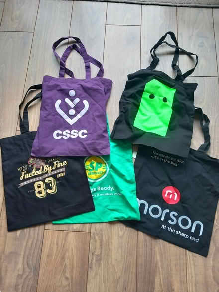 Photo of free 5x cloth shopping bags (Wolverley DY11) #1