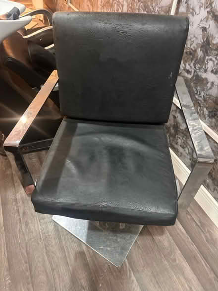 Photo of free Salón chairs (Swannington LE67) #2