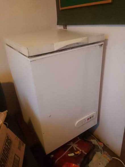 Photo of free Small Chest Freezer (Havant PO9) #1
