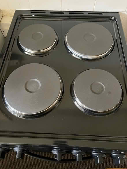 Photo of free Swan electric cooker (Upper gornal) #2