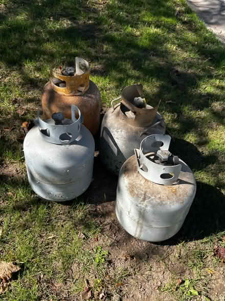Photo of free propane tanks Greece NY (67 mountain ash drive 14615) #1