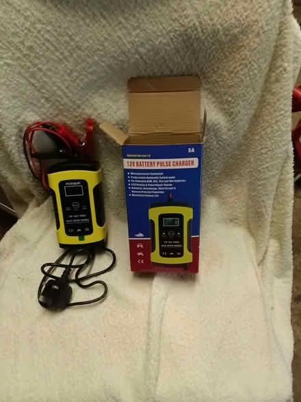 Photo of free 12volt Battery pulse charger (Rhydycroesau SY10) #1