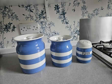 Photo of free 3 storage jars (Broughty Ferry DD5) #1