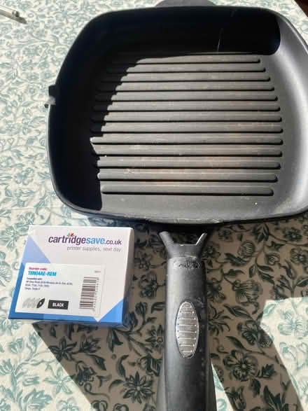 Photo of free Griddle Pan and HP Envy Ink Cartridge (Middle Deal CT14) #1