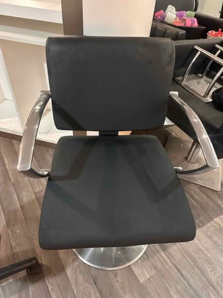 Photo of free Salón chairs (Swannington LE67) #1