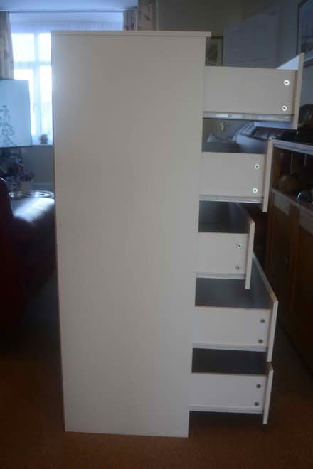Photo of free Five Draw chest of draws In white (Percival Road CV22) #2
