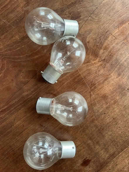 Photo of free 40W incandescent bulbs (Merchiston EH10) #2