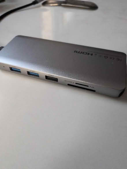 Photo of free Selore Laptop Docking Station USB-C multiport hub (Market Ward CB5) #4