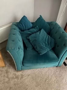 Photo of free Teal velvet Chesterfield-style love seat (Croham CR0) #2