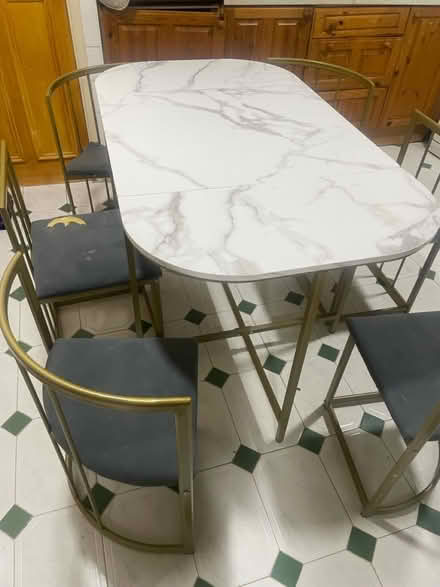 Photo of free Dining table and chairs (Clapham Junction SW11) #2