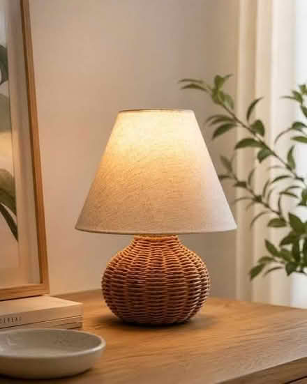 Photo of lamps/ambient lighting (Parkview, D.C. (NW)) #1