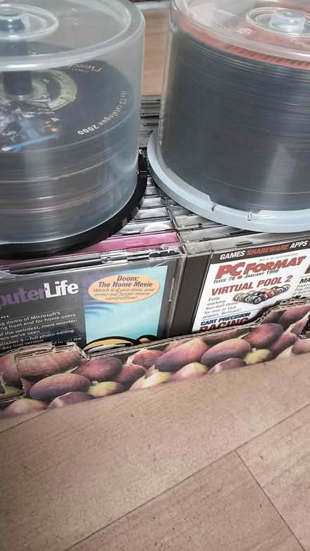 Photo of free Computer Magazine Cover Discs (Menzieshill DD2) #1