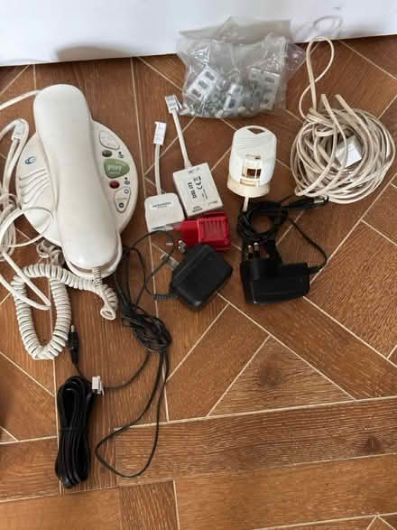 Photo of free Various Mix Of Items (Holland Park W11) #1