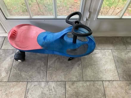 Photo of free Wiggle Car Ride on Toy (Havertown) #1