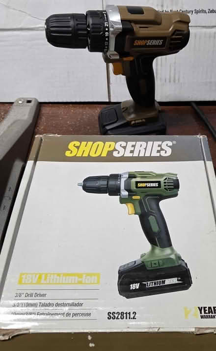 Photo of free 18V Cordless Drill - Not Charging (Elmhurst near Berens Park) #2