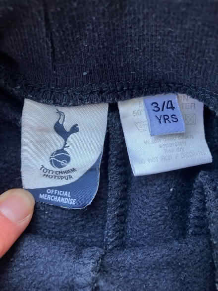 Photo of free Pair of Spurs joggers 3-4y (Hitchin SG4 7SN) #3