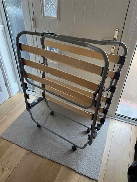 Photo of free Fold out base with slats (Harpenden AL5) #1