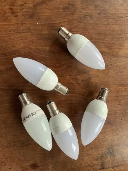 Photo of free LED 3W candle shaped bulbs (Merchiston EH10) #1