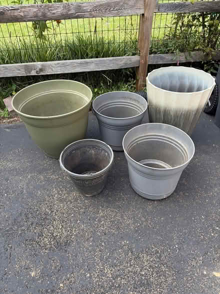 Photo of free 5 flower pots (Oxford) #1