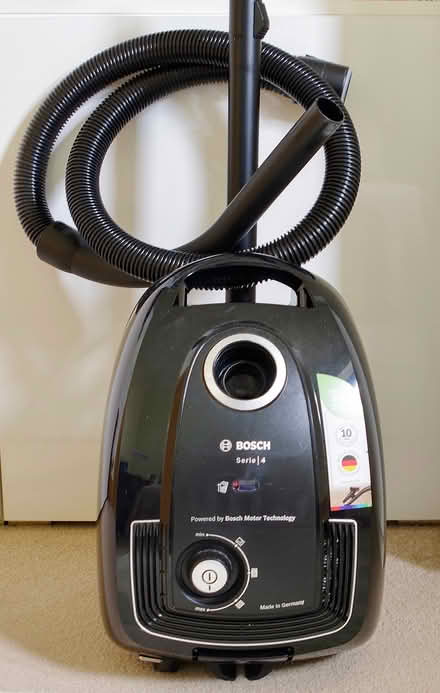Photo of free Bosch vacuum cleaner (Astley CV10) #1